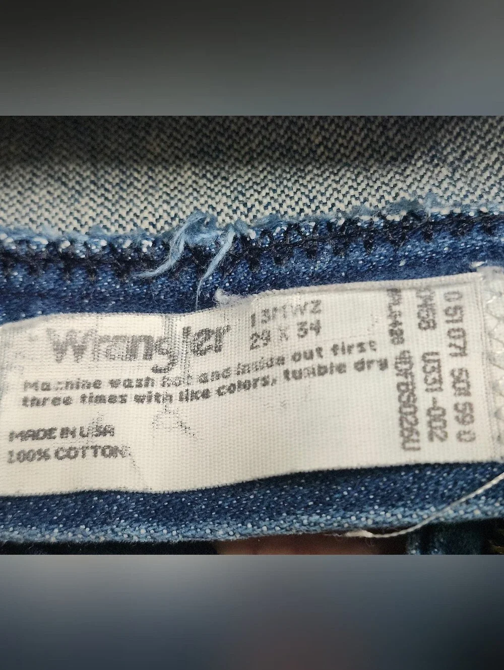 Wrangler Men’s Dark Blue Straight Jeans with Leather Patch